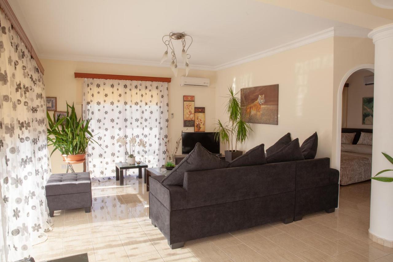 Villa Paradise Paphos 外观 照片